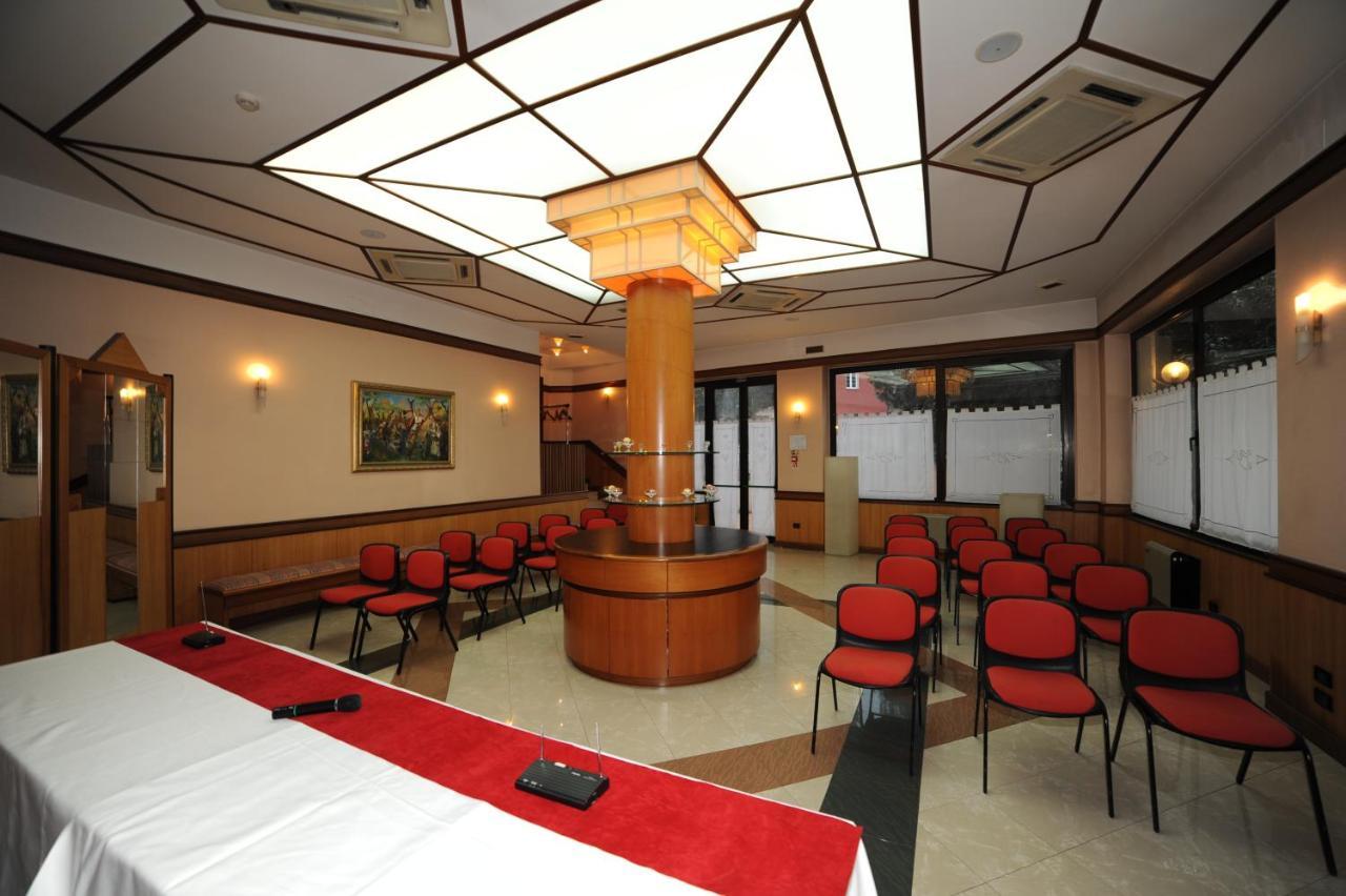 Hotel Svevia Altamura Εξωτερικό φωτογραφία